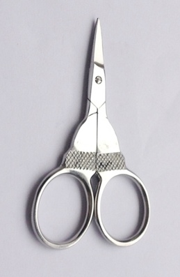 Embroidery scissors